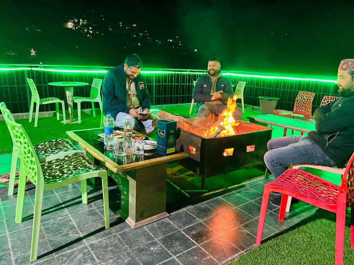 Hotel The Nest, Rooftop Cafe, Bonfire With A Sceneric Mountain View 맥그로드 간즈 외부 사진